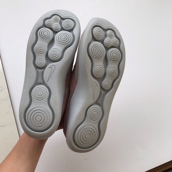 Nike mauve pink running shoes - Picture 5 of 7